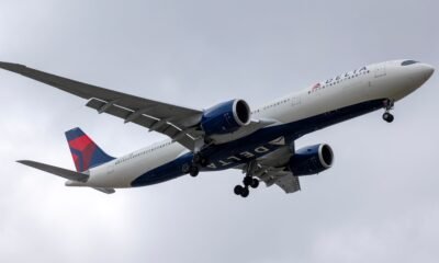 delta flight dl275 diverted lax